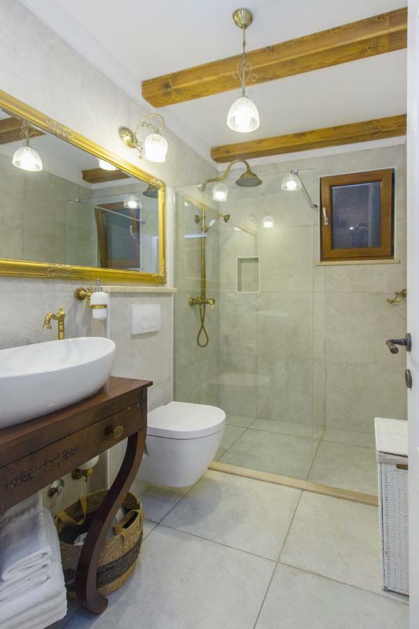 希贝尼克House For Rent Leila别墅 外观 照片